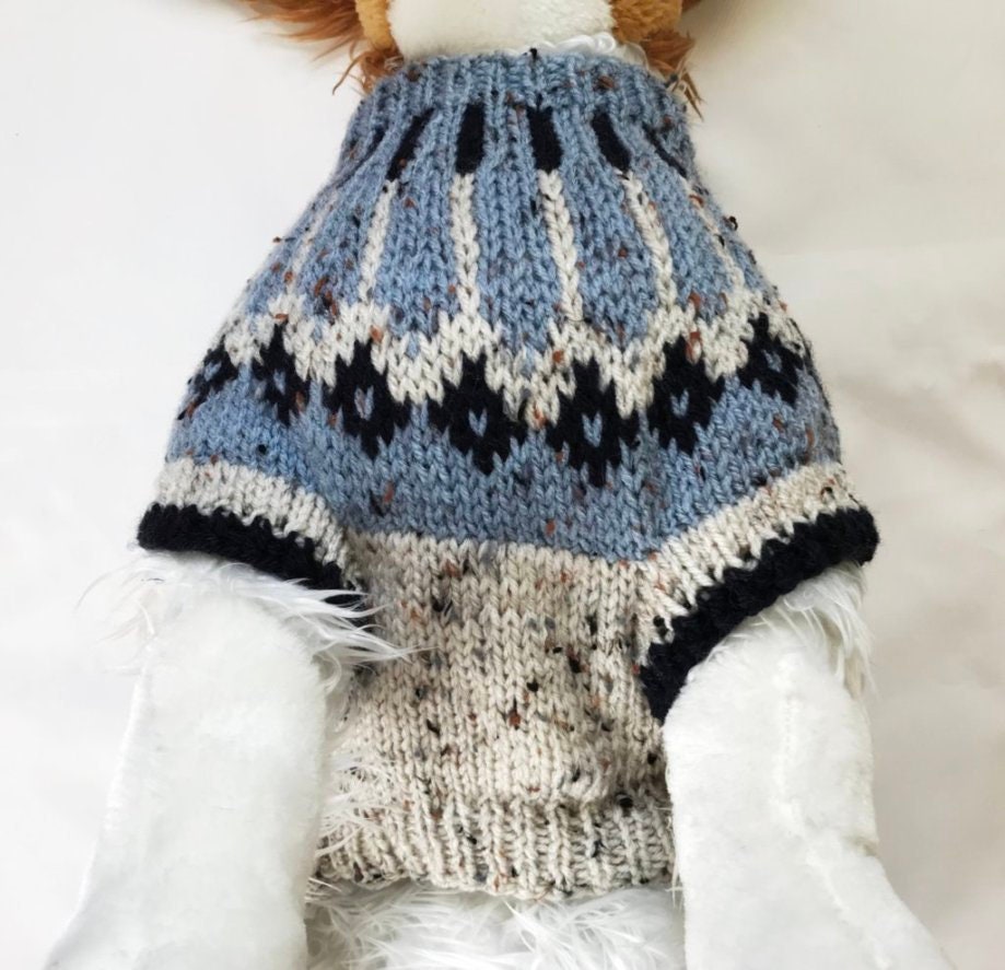 Nordic-Style Tweed Dog Sweater - Image 3