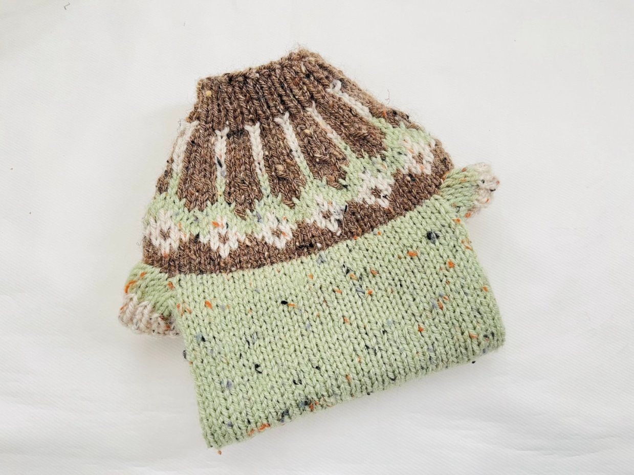 Nordic-Style Tweed Dog Sweater - Image 5
